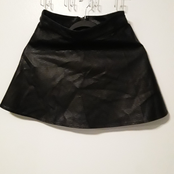 H&M Divided Women's Faux Leather Skirt - Picture 2 of 8